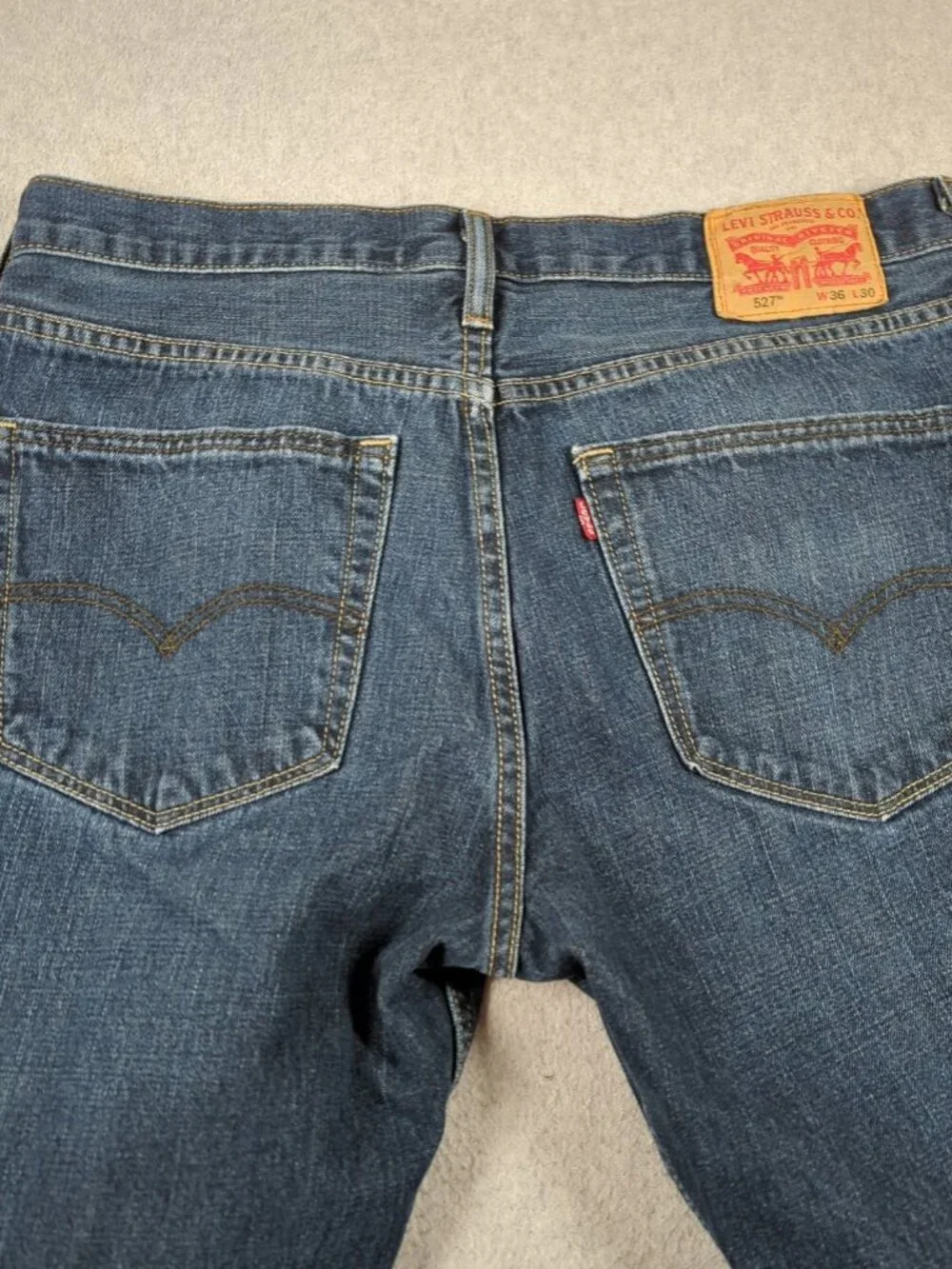 Levis levi 527